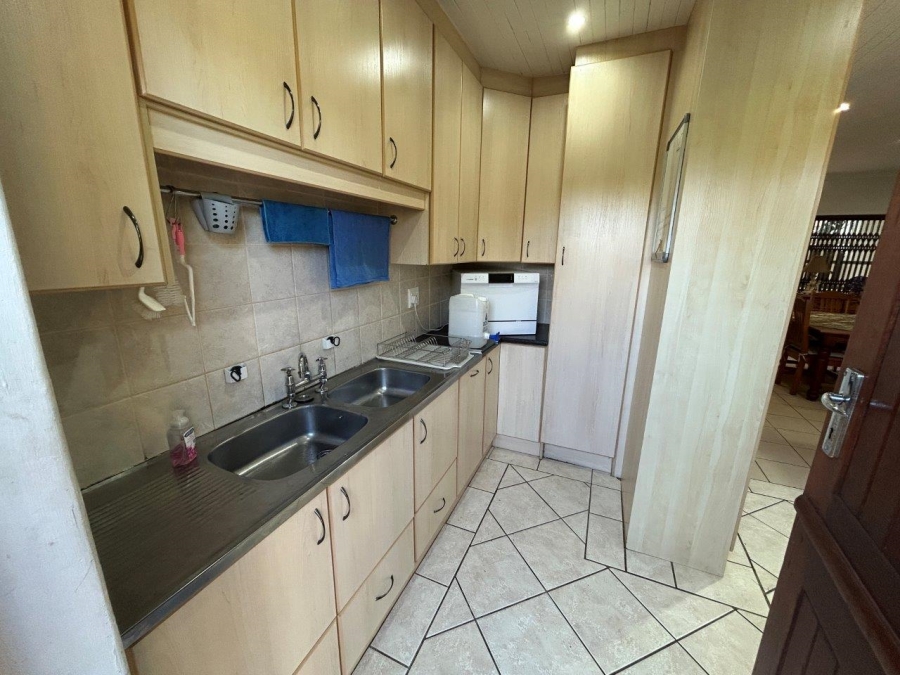 4 Bedroom Property for Sale in Noorsekloof Eastern Cape